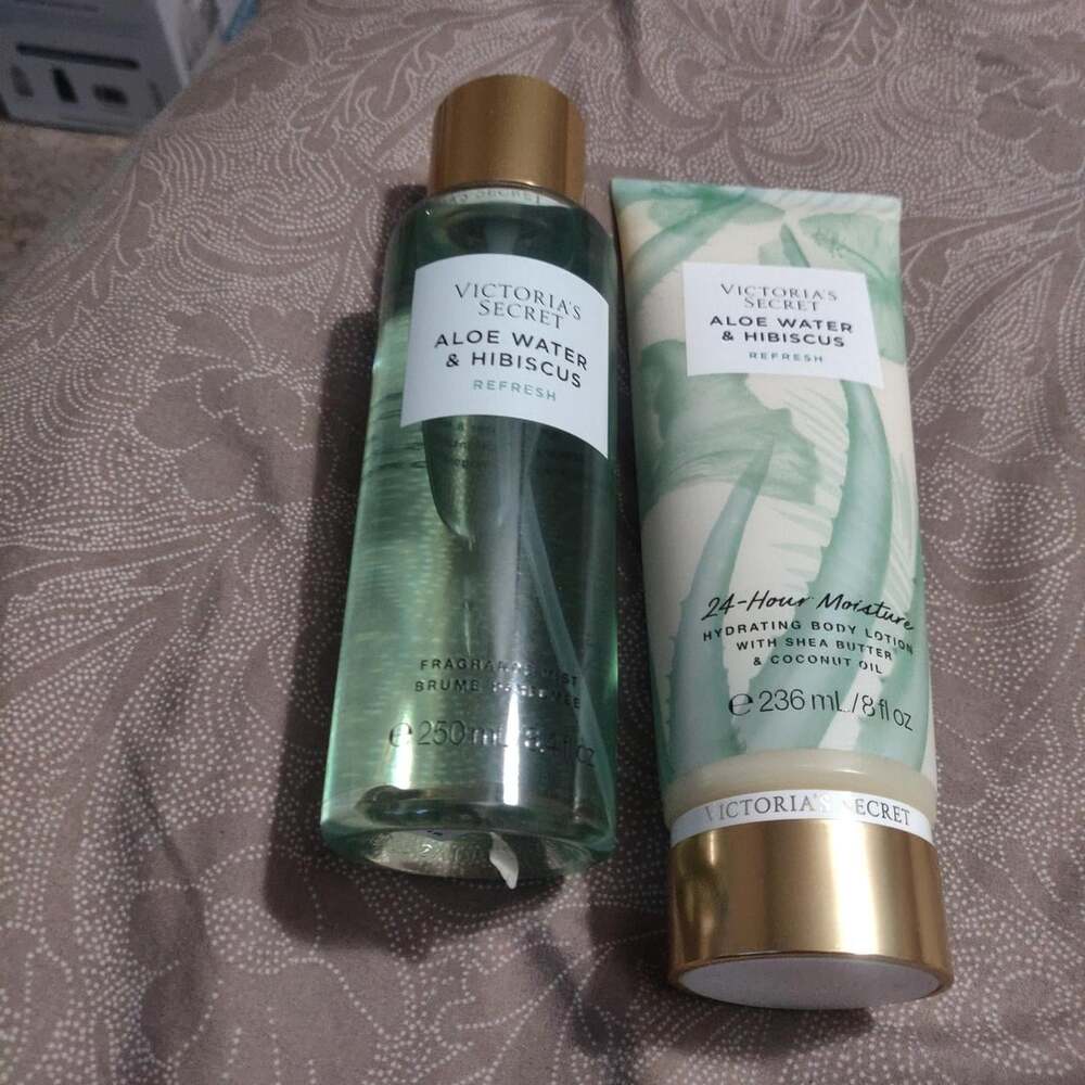 Victoria's Secret Green Bath-and-body